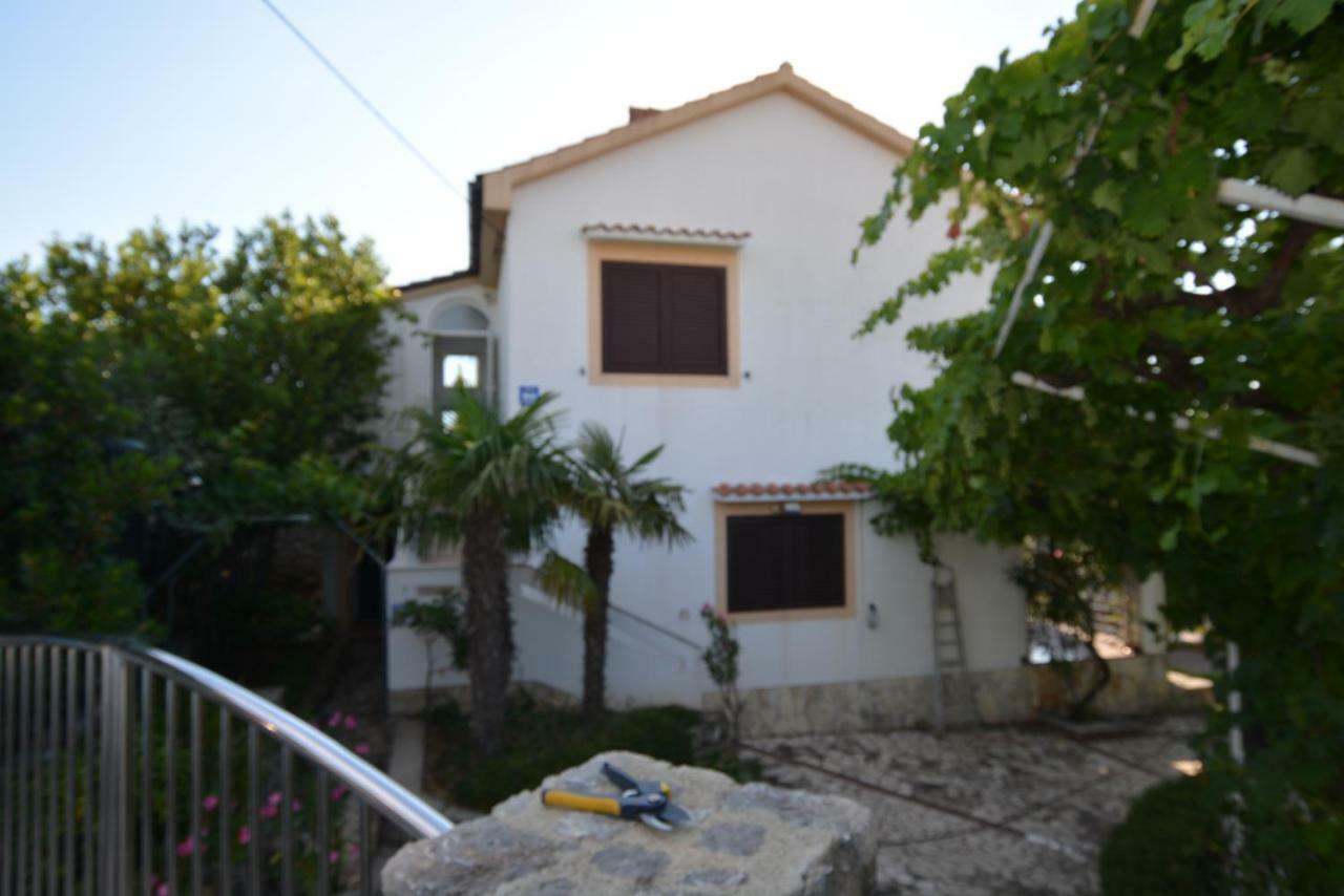Ferienwohnung Ksenija Kornić Exterior foto